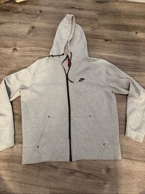 Nike Light Gray Full-Zip Hoodie Jacket